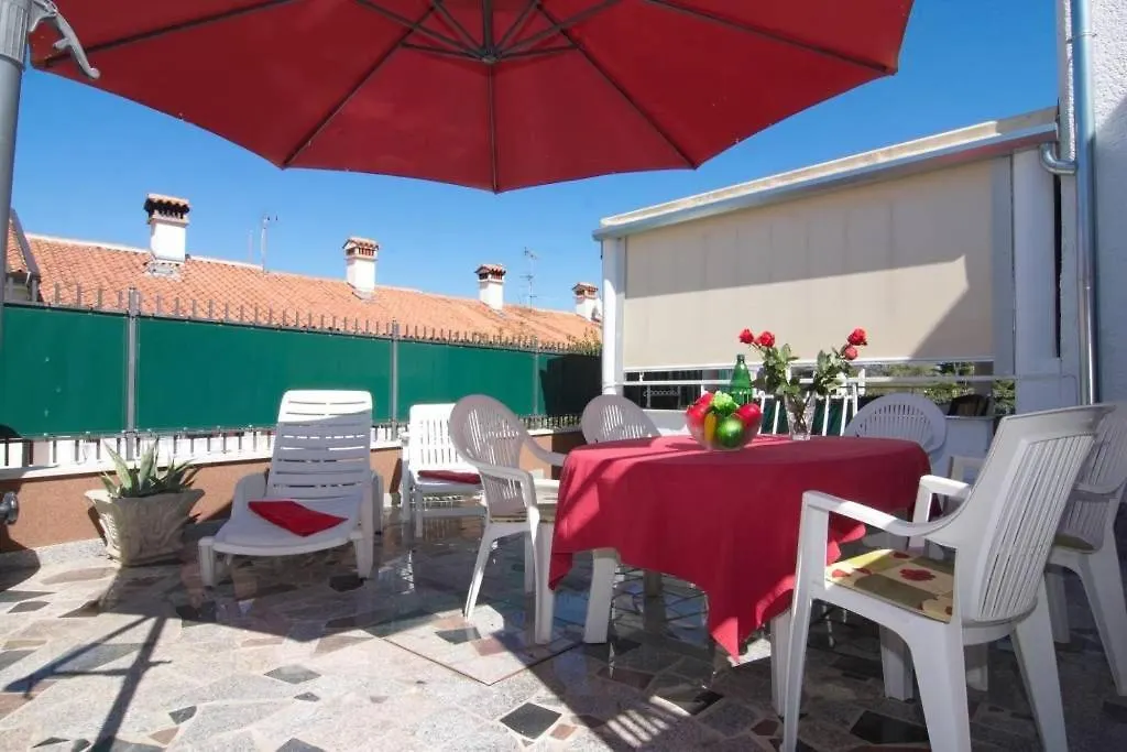 St Lucia Apartamento Poreč