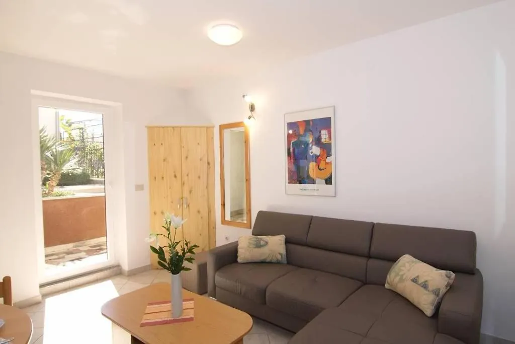 St Lucia Apartamento Poreč